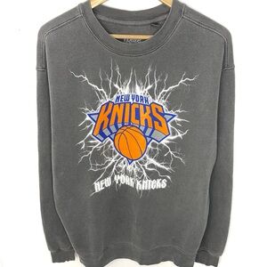 New York Knicks NBA Faded Gray Lightning Spell Out Oversized Crewneck Sweatshirt